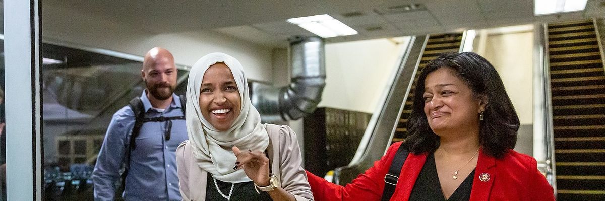 1599px-representatives_ilhan_omar_and_pramila_jayapal_arrive_at_msp_airport._48318937867