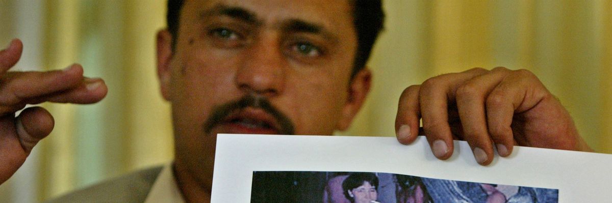 2004-05-17t000000z_614941221_rp4dribvmsaa_rtrmadp_3_baghdad