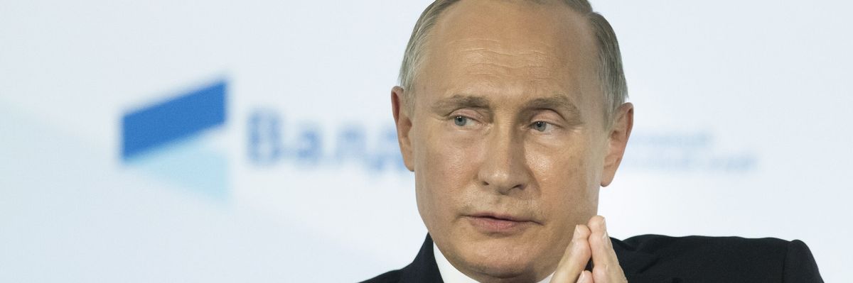 2017-10-19t175447z_1576228313_up1edaj1drbap_rtrmadp_3_russia-putin-usa-antirussian-scaled