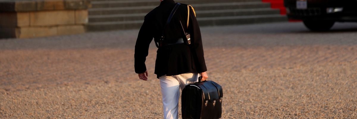 2018-07-12t194506z_1822969208_rc165a90fb00_rtrmadp_3_usa-trump-britain-scaled