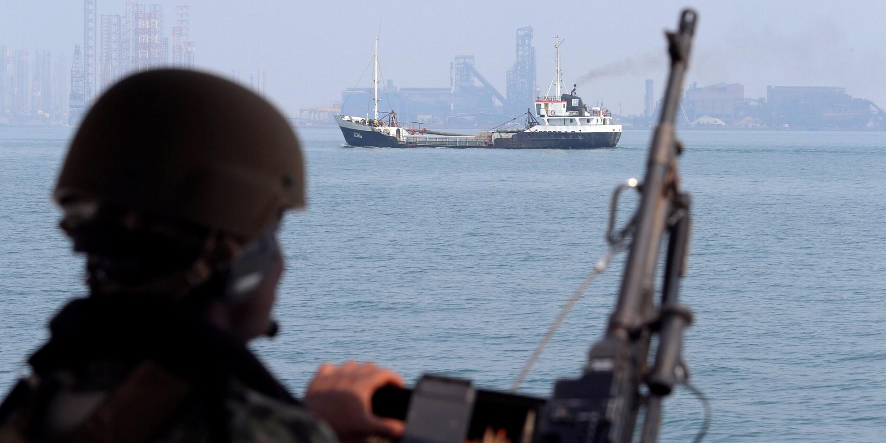 2018-09-11t000000z_905611262_rc1cfa1bb8e0_rtrmadp_3_usa-iran-hormuz-scaled-e1691404365855