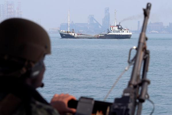 2018-09-11t000000z_905611262_rc1cfa1bb8e0_rtrmadp_3_usa-iran-hormuz-scaled-e1691404365855