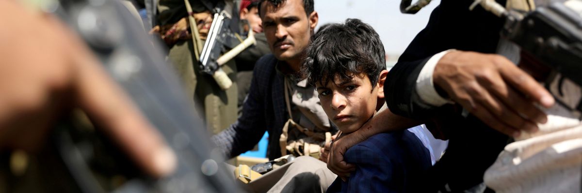 2020-09-22t152704z_1813968546_rc2q3j99wp65_rtrmadp_3_yemen-security-funeral-scaled
