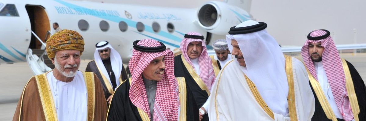 2020-12-27t090841z_1_lynxmpegbq056_rtroptp_4_gulf-qatar