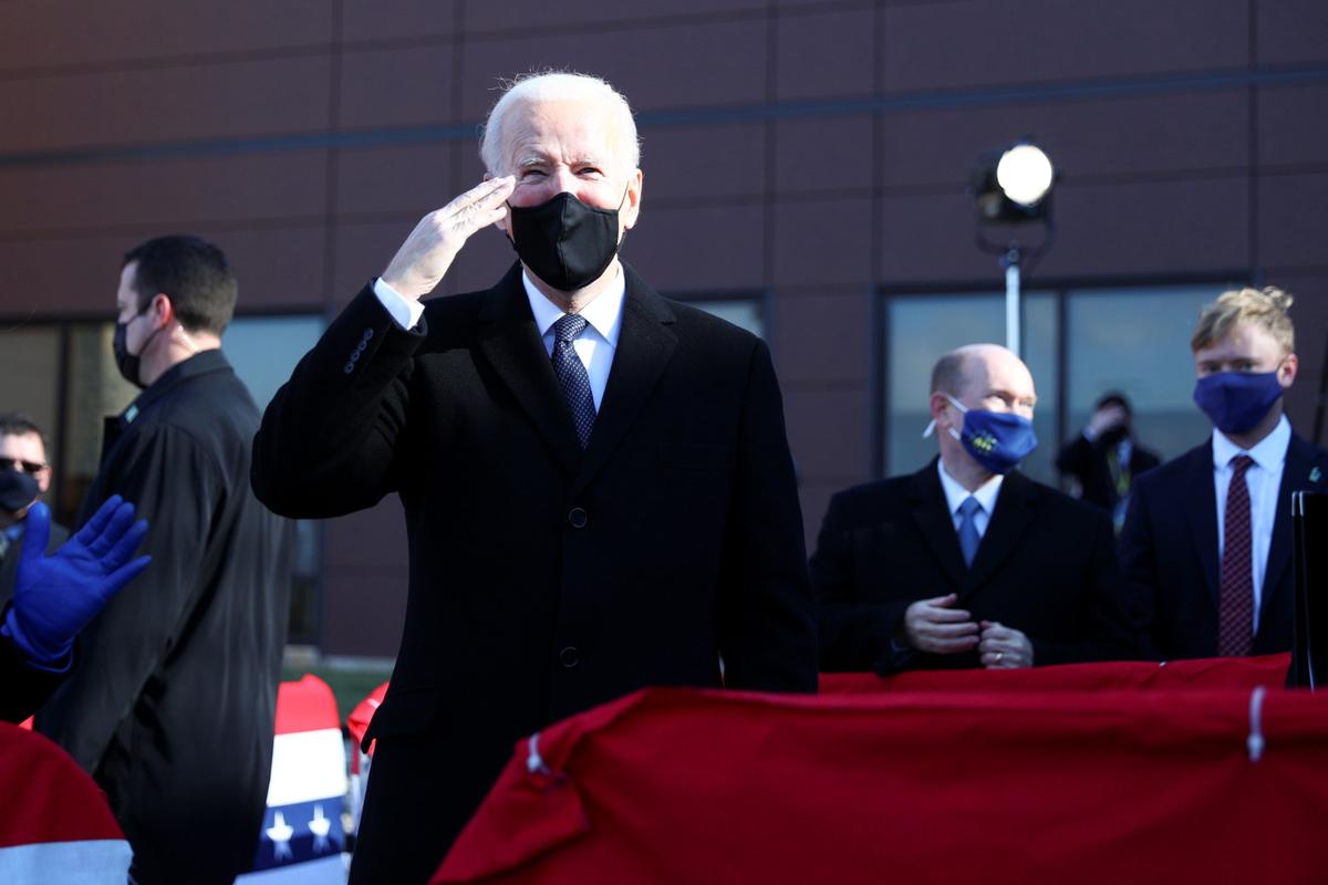 2021-01-19t212137z_1_lynxmpeh0i1kf_rtroptp_4_usa-biden-national-guard-scaled