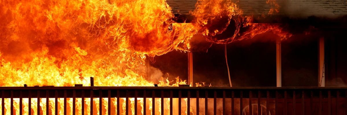 2021-08-09t200736z_2_lynxmpeh7414v_rtroptp_3_usa-wildfires-california-scaled