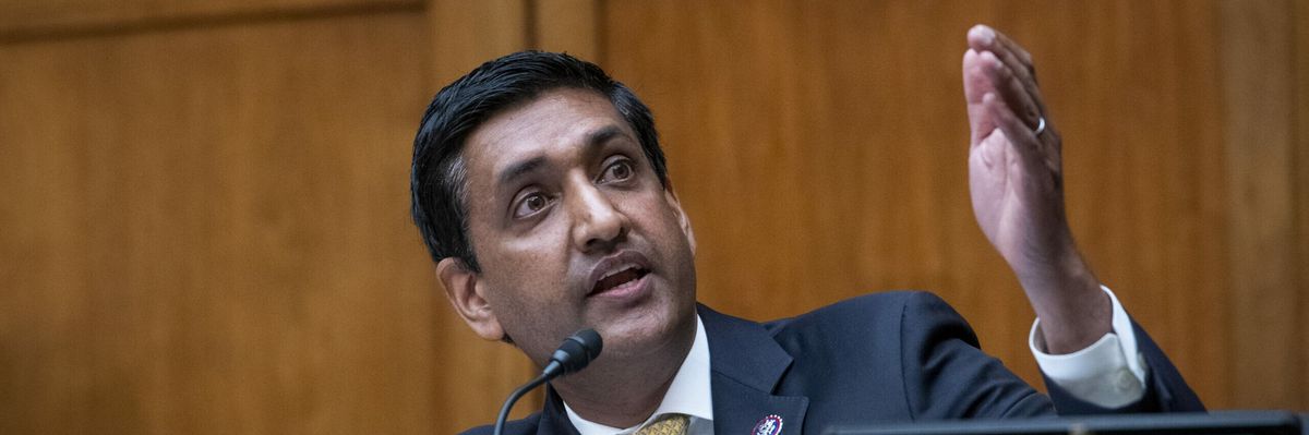 2021-10-28t162951z_626999253_mt1sipa000rsm69m_rtrmadp_3_sipa-usa-scaled-e1643925809747