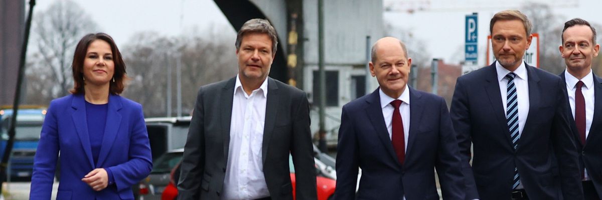 2021-11-24t150334z_1_lynxmpehan0si_rtroptp_4_germany-politics-scaled