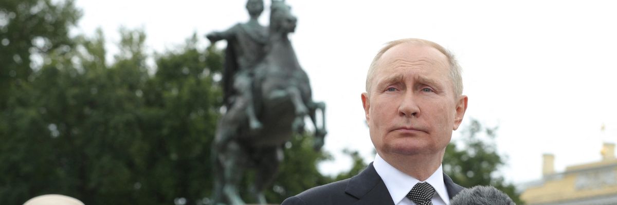 2022-07-31t103622z_1488317913_rc2ymv9i03e2_rtrmadp_3_ukraine-crisis-russia-navy-putin-scaled