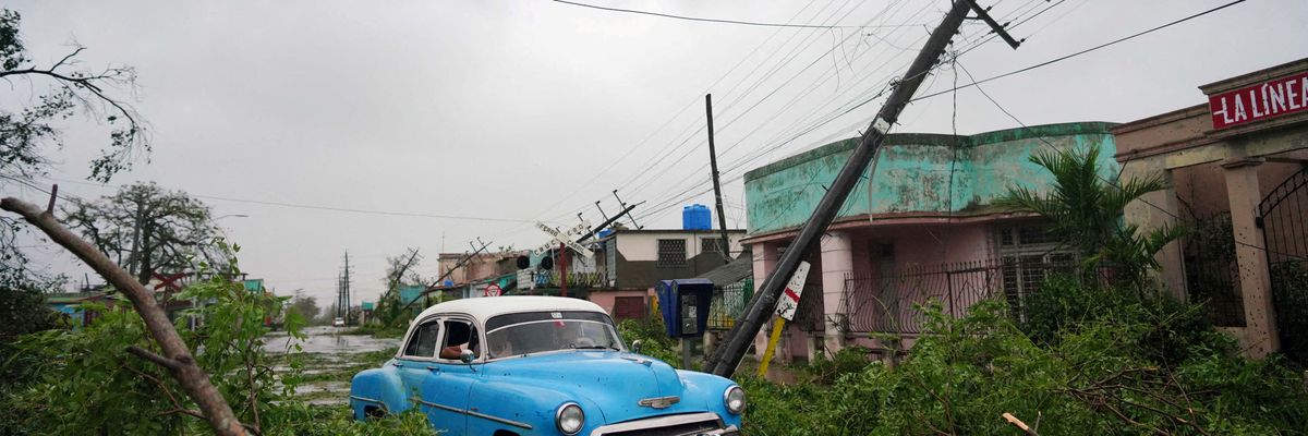 2022-09-28t190230z_366779389_rc2spw9mngmy_rtrmadp_3_storm-ian-categories-e1664557903177