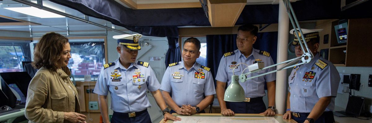 2022-11-22t161633z_1_lynxmpeial0r8_rtroptp_4_asia-harris-philippines-scaled