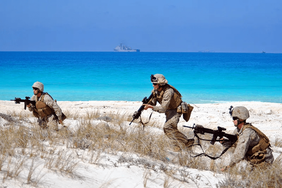 Veterans warn US landing could be 'more Gallipoli than Vietnam'