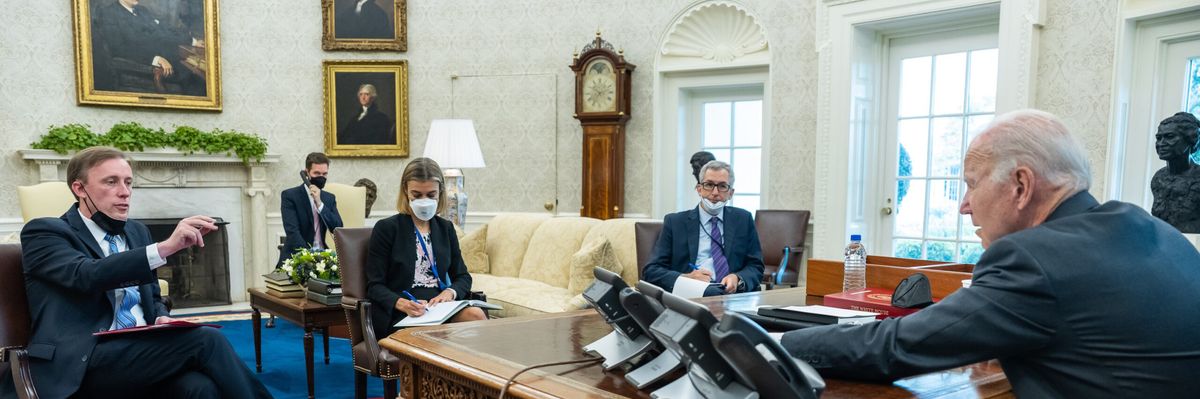 52386946699_f0e66e8b78_o-scaled