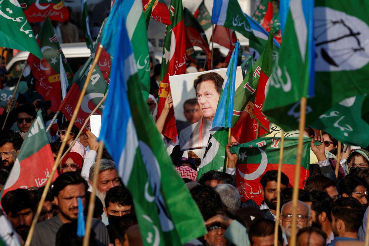 Pakistan's democracy hanging by a thread