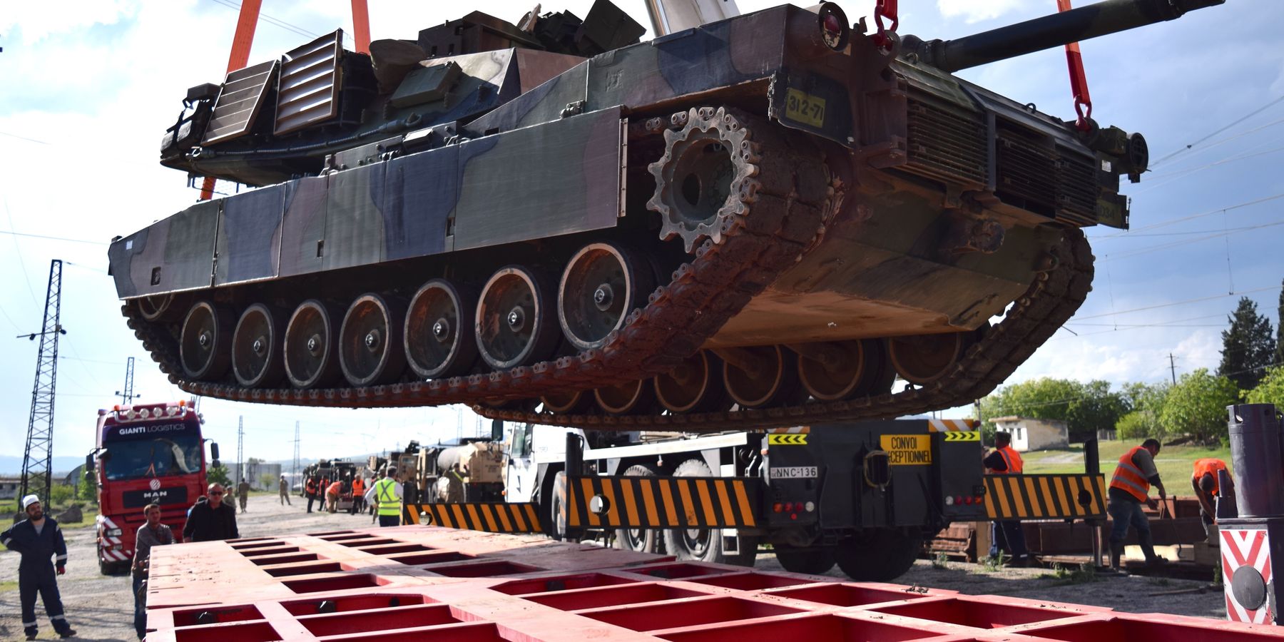 Abrams M1A2 Main Battle Tank