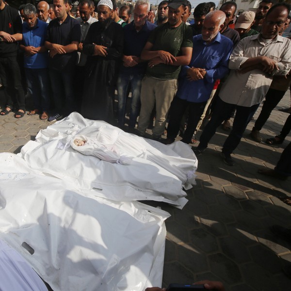 Who's minding the stockpile of US weapons going to Israel?