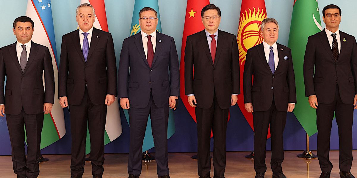 C5+1 leaders