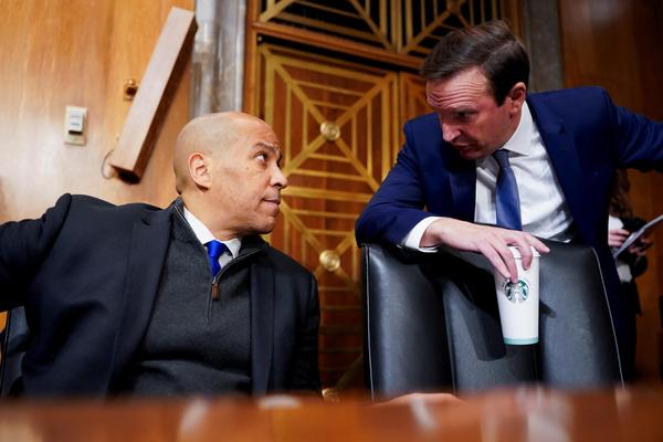 Cory Booker and Chris Murphy