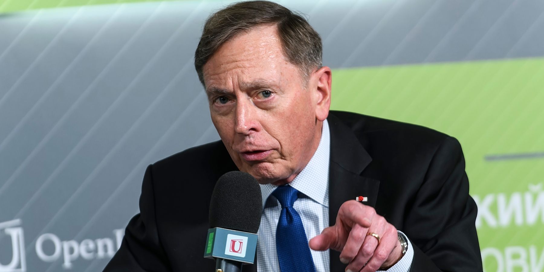 Stop Listening to David Petraeus