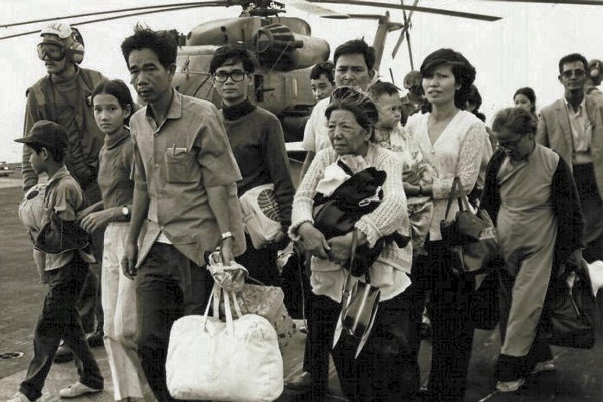 Fall of saigon vietnam