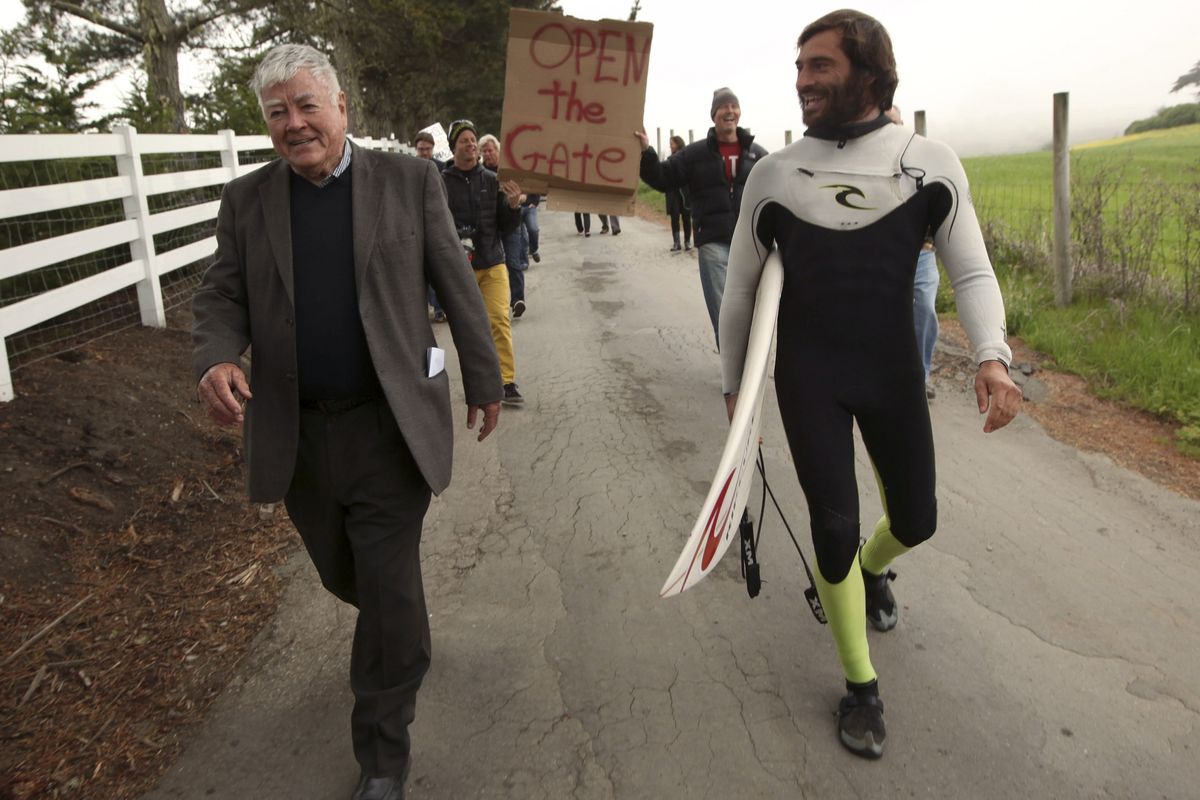 The passing of a Republican anti-war, anti-AIPAC fighter