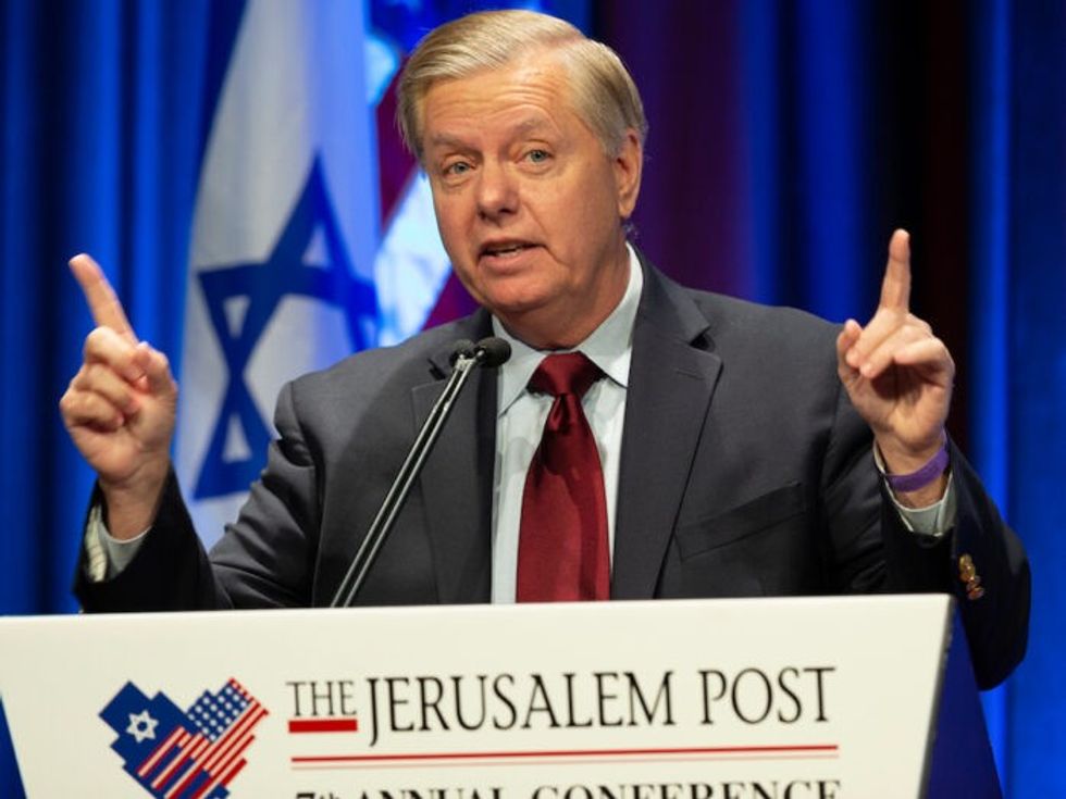 Lindsey Graham, last great Cold War warrior, dead at 71