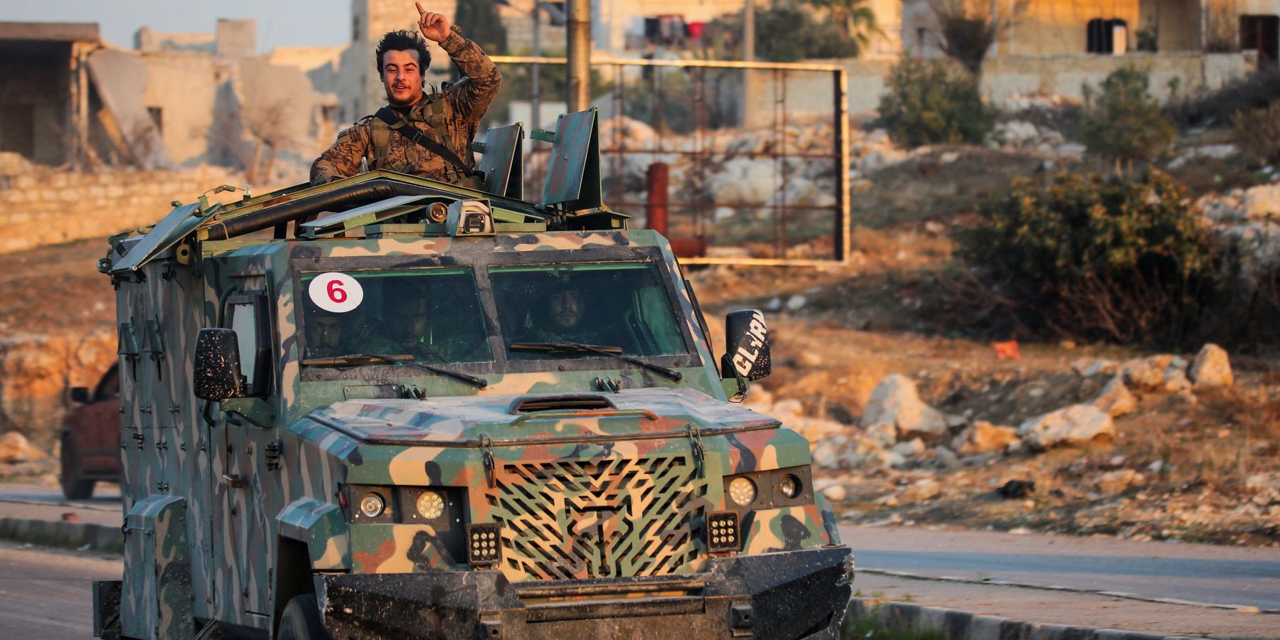 Rebels seize on Assad weakness, attack Aleppo