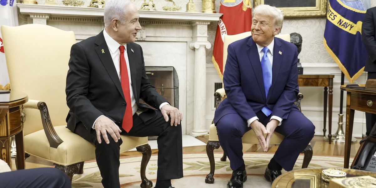 Trump shocks supporters with US 'own' and 'rebuild' Gaza plan