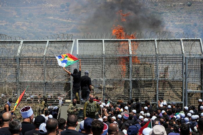 Israel-Syria clash puts US policy in the crosshairs, again