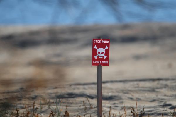 What use is a mine ban treaty if signers at war change their minds?