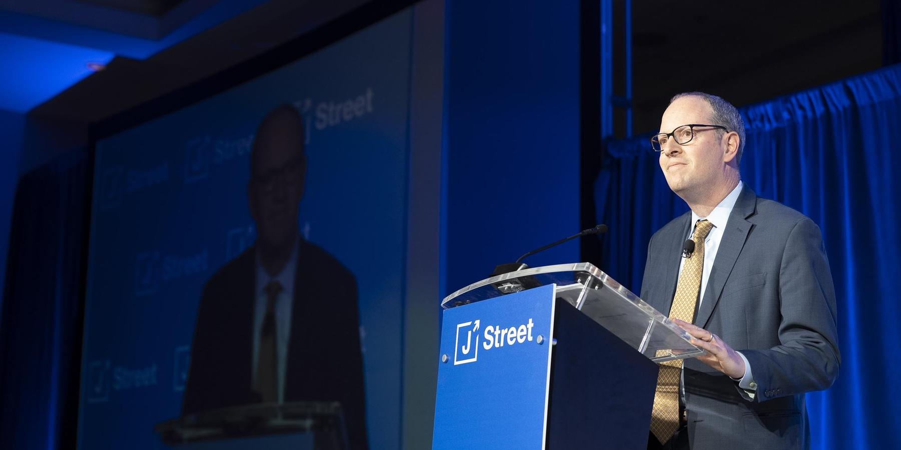 This Democratic insider wants to rewrite the party’s Israel playbook