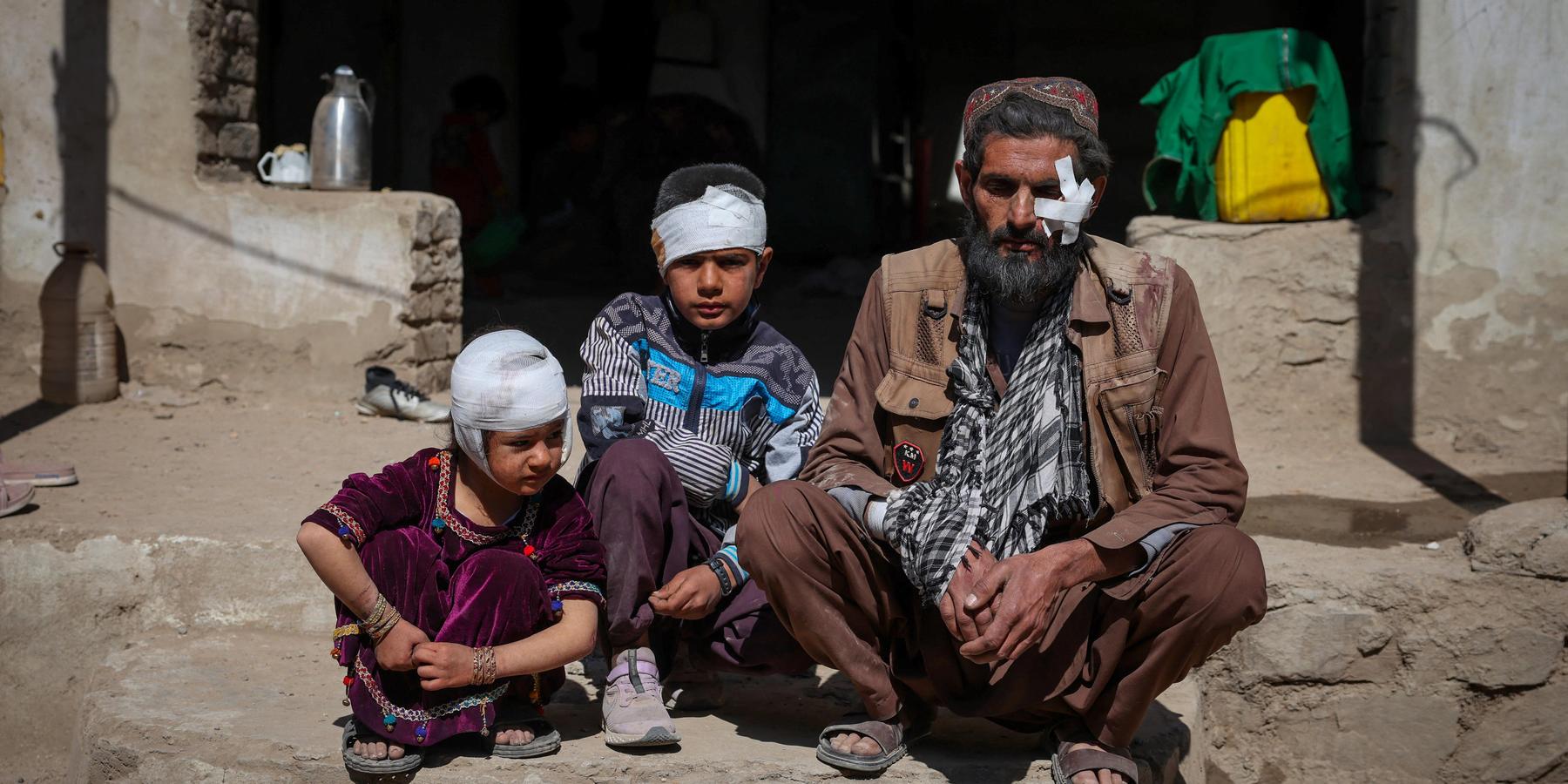 Is Pakistan using US weapons to kill civilians in Afghanistan?