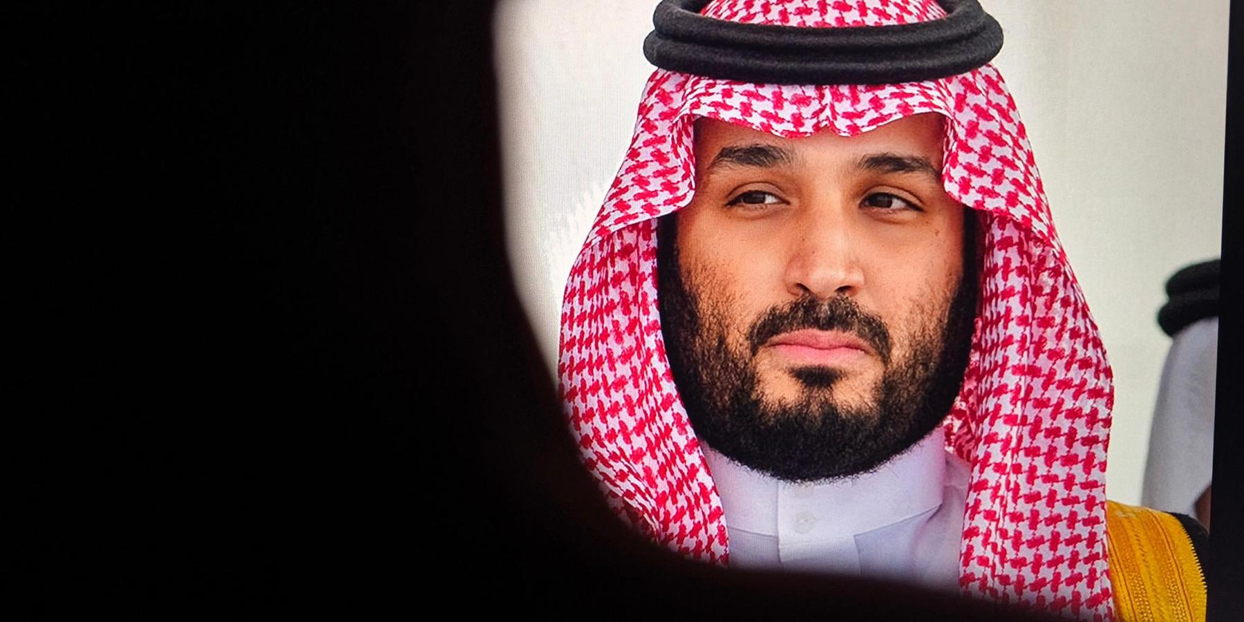 Gulf State Catch-22: Time to drop US as chief security guarantor?