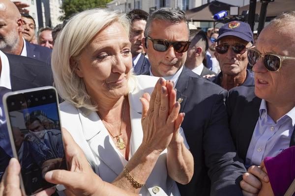 Euroskeptics in France, Germany suddenly gain steam in elections