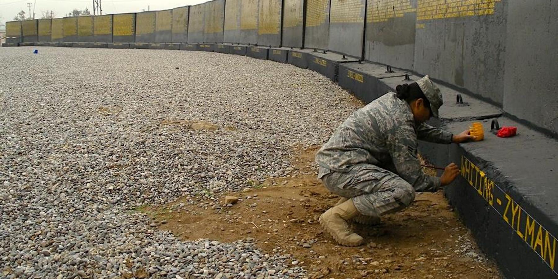 Iraq War memorial wall