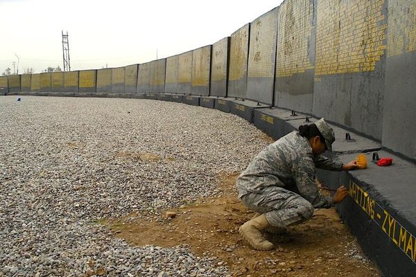 Iraq War memorial wall