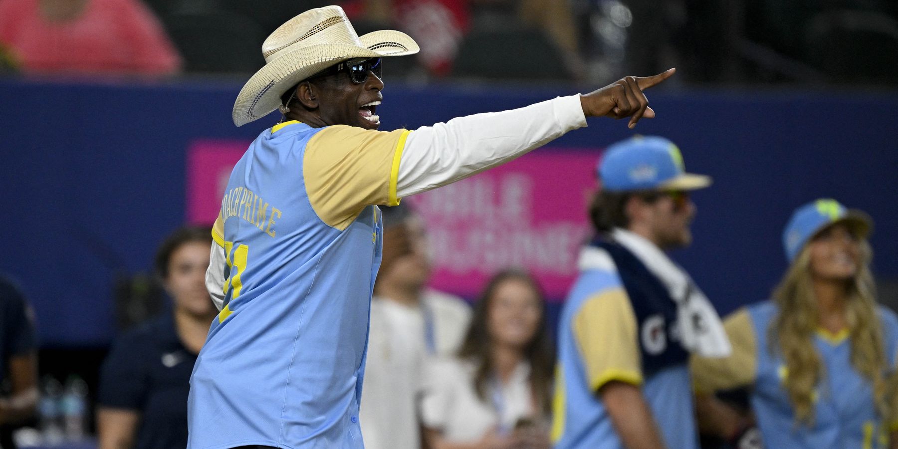 Report: Razzle dazzle Deion's staff made play for Saudi cash