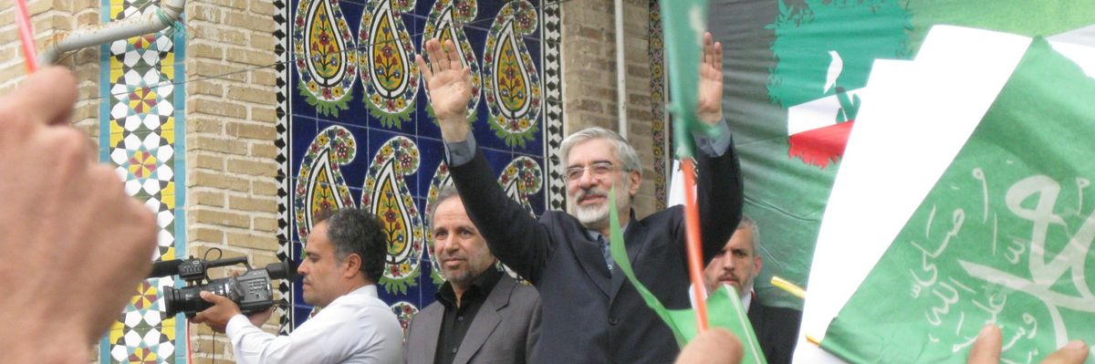 Mir_hossein_mousavi_in_zanjan_by_mardetanha_0775-scaled