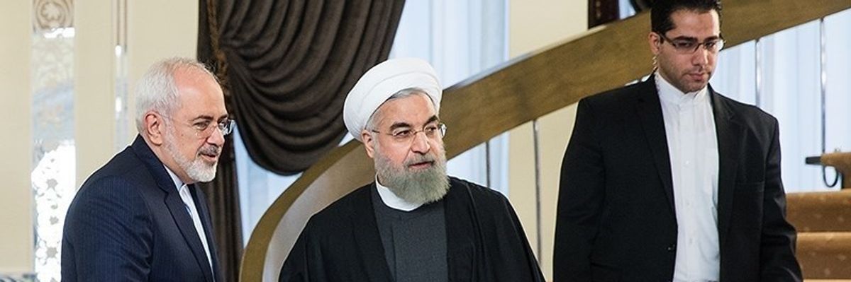 President_hassan_rouhani_and_fm_javad_zarif_in_saadabad_palace_01