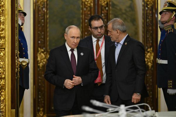 Putin and Pezeshkian