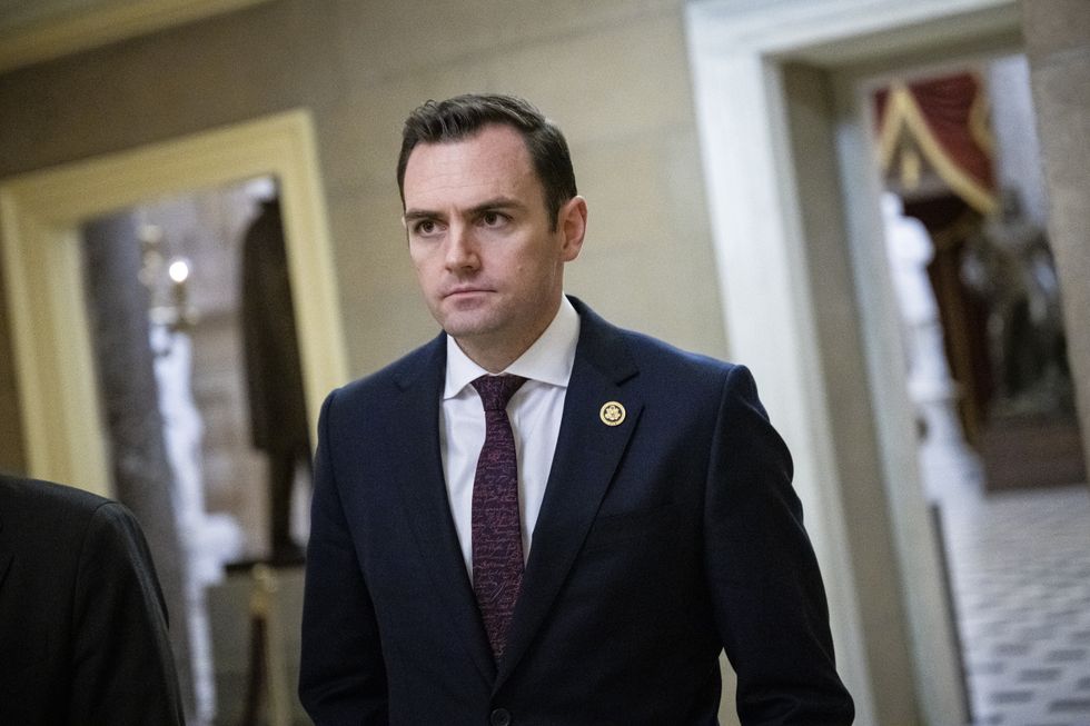 31 ex-lawmakers, staffers joined military firms in past 10 years