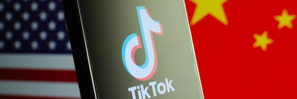 Shutterstock_1541608970