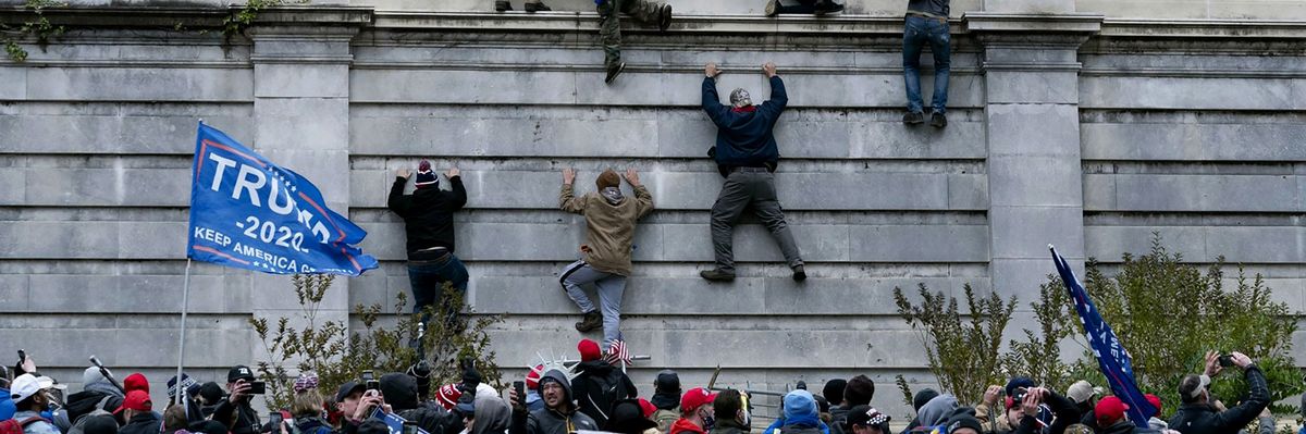 Shutterstock_1890125404