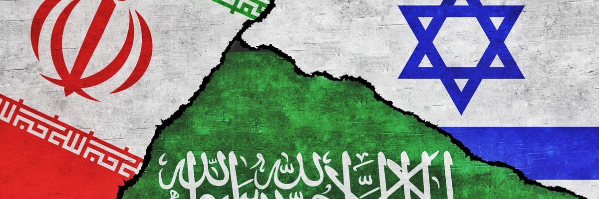 Shutterstock_2096850640-scaled-e1680638669253