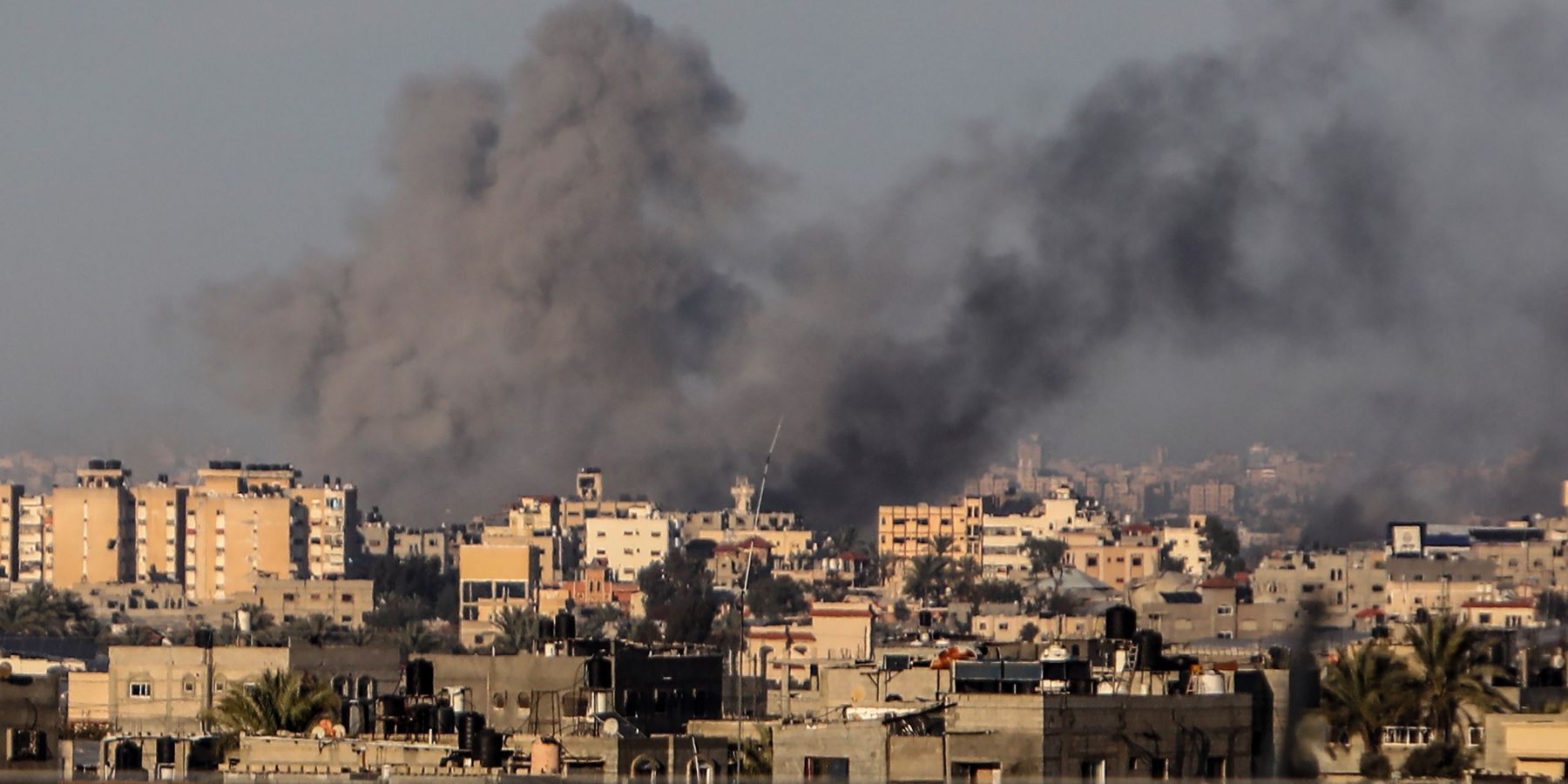 Did toxic gas from Israeli bombs kill 3 hostages in Gaza?