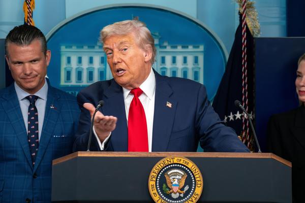 Trump Hegseth