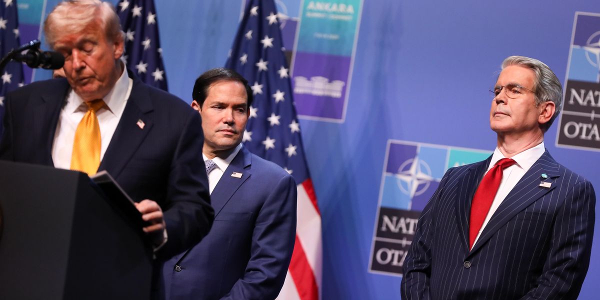 A guerra e as tarifas de Trump estão tendo um efeito negativo sobre as taxas de juros. A guerra e as tarifas de Trump estão tendo um efeito negativo sobre as taxas de juros.