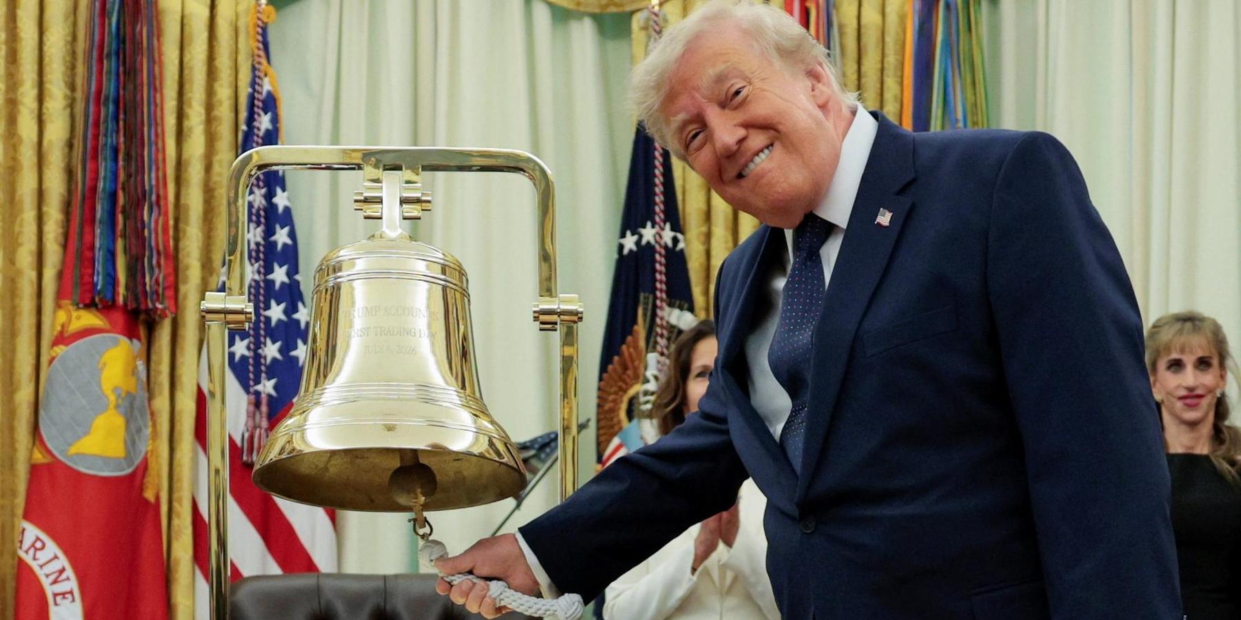Trump wall street bell