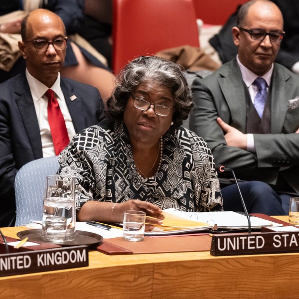 What makes a UN decision binding?