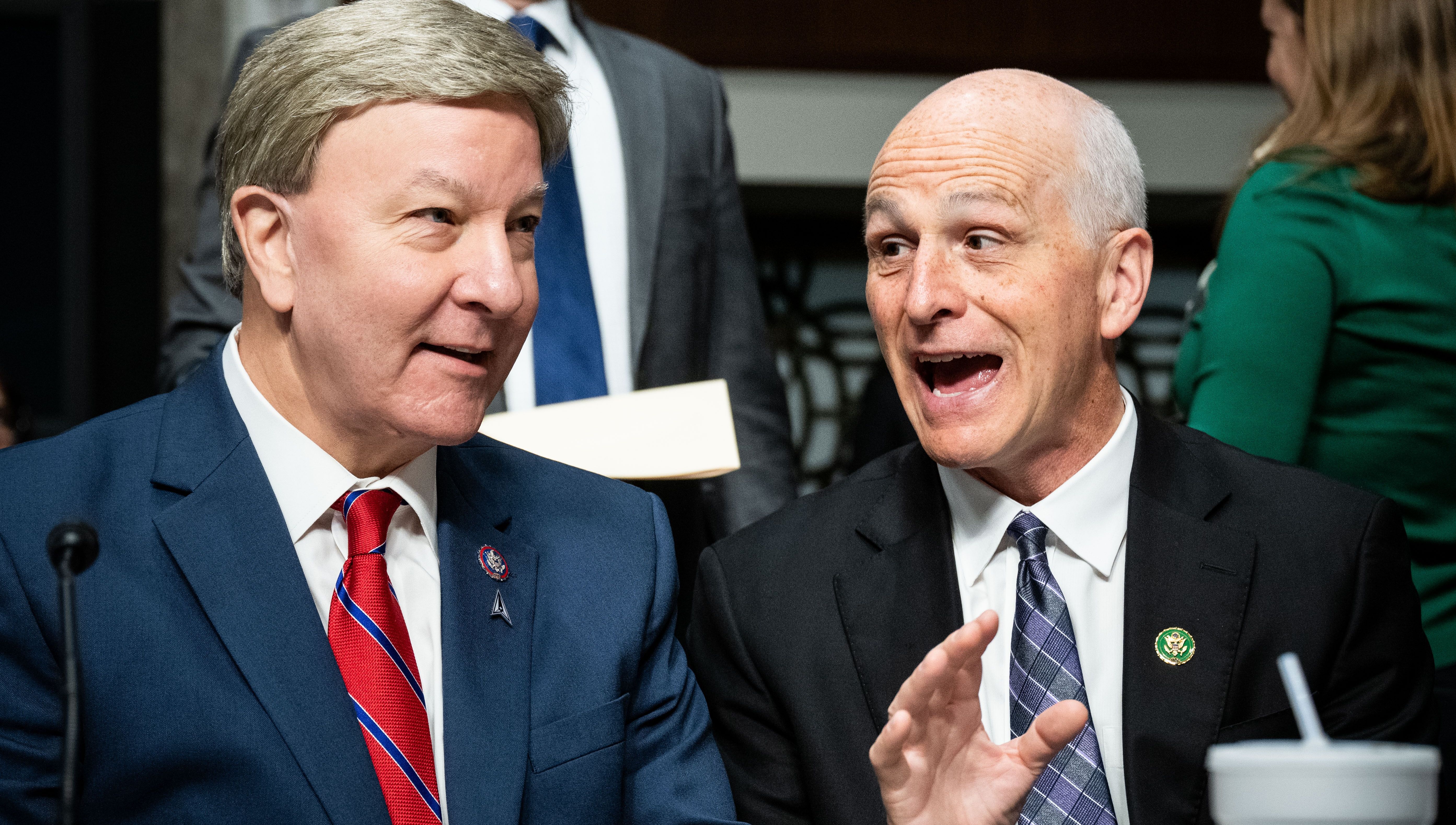 Pols loaded with industry cash vote up military budget
